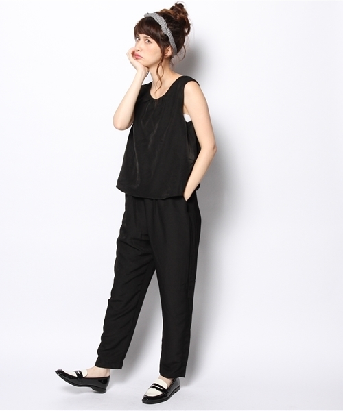 Heather（ヘザー）の「バックリボンオールインワン　553126（つなぎ/オールインワン・レディース・ブラック/ネイビー・FREE）」の2枚目の写真