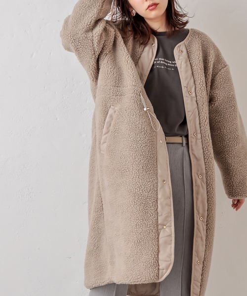 natural couture（ナチュラルクチュール）の「重ね着しやすいシャツテールロゴT Mサイズ（Tシャツ/カットソー・レディース・ブラック/ベージュ/アイボリー・MEDIUM）」の3枚目の写真