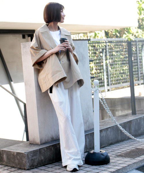 AVIE（アビィ）の「タスランナイロンオックスジャケット（テーラードジャケット・レディース・ベージュ/ブラック・38）」の19枚目の写真