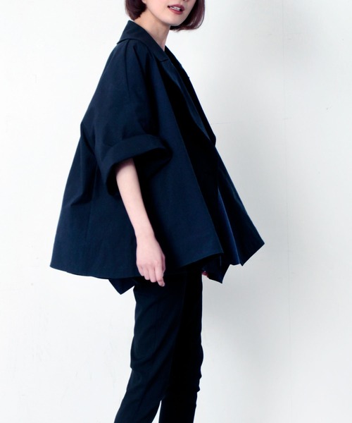 AVIE（アビィ）の「タスランナイロンオックスジャケット（テーラードジャケット・レディース・ベージュ/ブラック・38）」の5枚目の写真