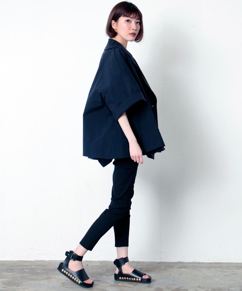 AVIE（アビィ）の「タスランナイロンオックスジャケット（テーラードジャケット・レディース・ベージュ/ブラック・38）」の17枚目の写真