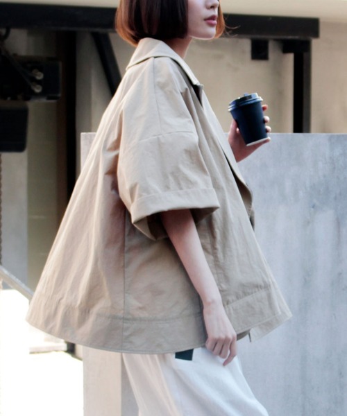 AVIE（アビィ）の「タスランナイロンオックスジャケット（テーラードジャケット・レディース・ベージュ/ブラック・38）」の15枚目の写真