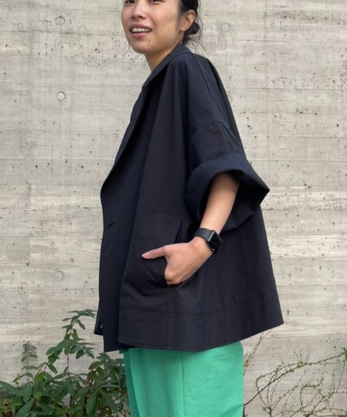 AVIE（アビィ）の「タスランナイロンオックスジャケット（テーラードジャケット・レディース・ベージュ/ブラック・38）」の7枚目の写真