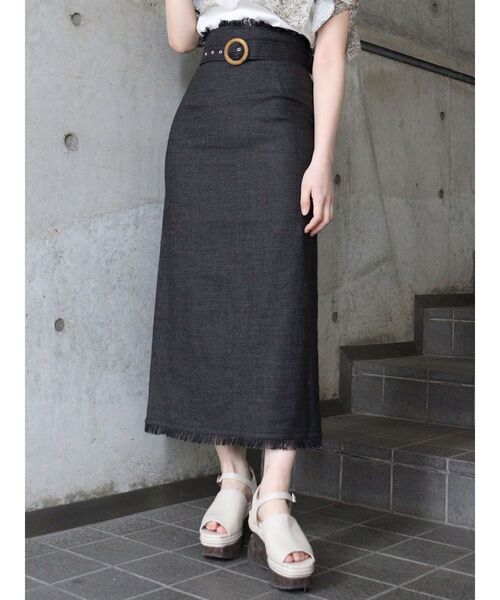 MURUA（ムルーア）の「バックスリットフリンジスカート（スカート・レディース・ブラウン/アイボリー/ブラック・2/1）」の3枚目の写真