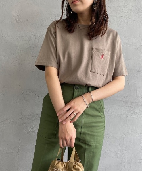 Gramicci（グラミチ）の「[GRAMICCI/グラミチ] ワンポイントロゴTシャツ（Tシャツ/カットソー・レディース・グレー/ブラック/ホワイト・L/M/XL）」の3枚目の写真