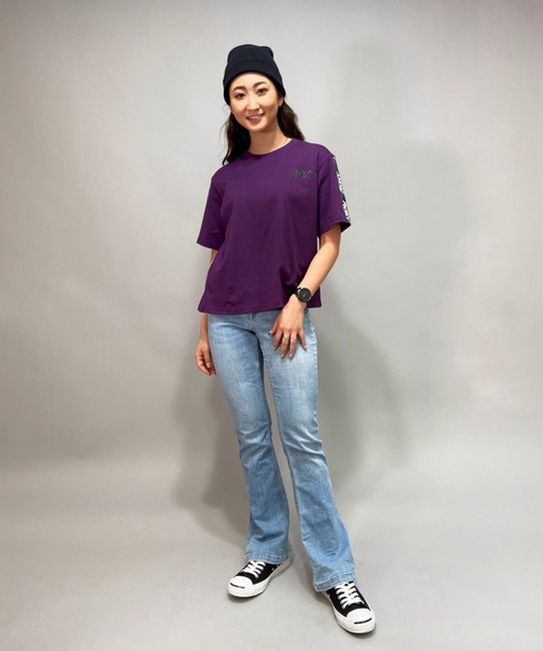 ROXY(ロキシー)の「ROXY/ロキシー ルーズシルエット ラインテープ柄Tシャツ RST212550(Tシャツ/カットソー・レディース・ブラック/パープル/ホワイト・M/L)」の13枚目の写真