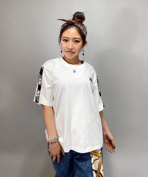 ROXY(ロキシー)の「ROXY/ロキシー ルーズシルエット ラインテープ柄Tシャツ RST212550(Tシャツ/カットソー・レディース・ブラック/パープル/ホワイト・M/L)」の15枚目の写真