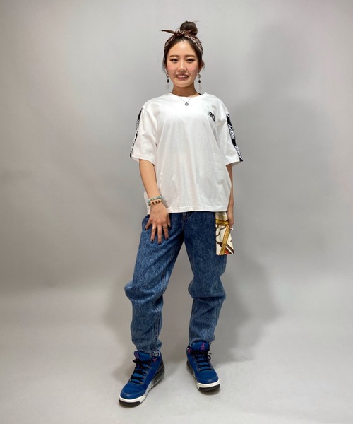 ROXY(ロキシー)の「ROXY/ロキシー ルーズシルエット ラインテープ柄Tシャツ RST212550(Tシャツ/カットソー・レディース・ブラック/パープル/ホワイト・M/L)」の17枚目の写真
