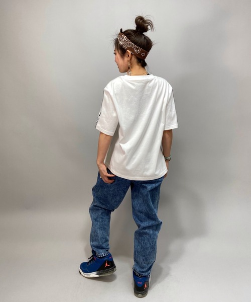ROXY(ロキシー)の「ROXY/ロキシー ルーズシルエット ラインテープ柄Tシャツ RST212550(Tシャツ/カットソー・レディース・ブラック/パープル/ホワイト・M/L)」の18枚目の写真