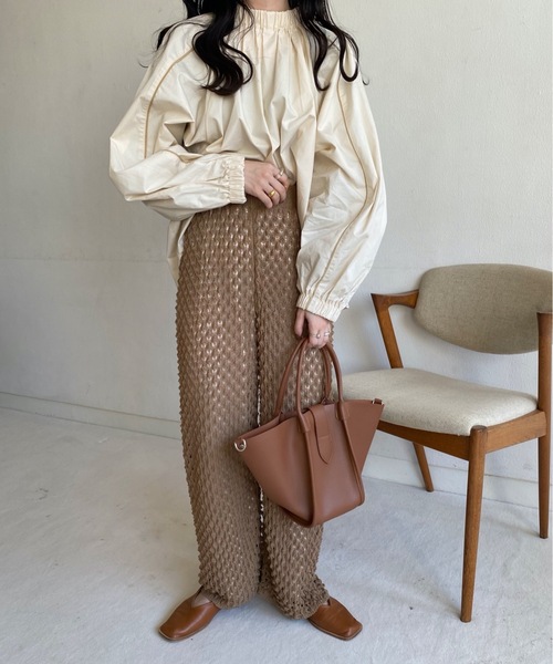 lawgy（ラウジー）の「shirring design blouse（シャツ/ブラウス