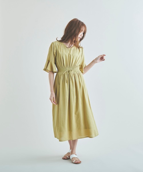 Anuenue（アヌエヌエ）の「Vネックギャザーワンピース ロング丈（ワンピース・レディース・ブラック/ベージュ/カーキ・FREE）」の11枚目の写真