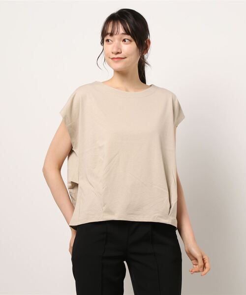 Te chichi TERRASSE(テチチテラス)の「タックプルオーバー(Tシャツ/カットソー・レディース・ベージュ/ブラック/オフホワイト・フリ-)」の6枚目の写真