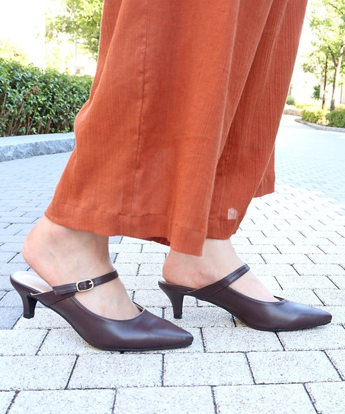 LibertyDoll(リバティードール)の「Liberty Doll / ポインテッドトゥストラップミュール5.5cmヒールパンプス(1158)(パンプス・レディース・ブラック/ピンク/ベージュ/ダークブラウン・L/M/LL/S)」の3枚目の写真