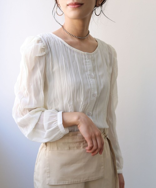 HER CLOSET（ハークローゼット）の「【HERCLOSET】2WAYシアークリンクルブラウス（シャツ/ブラウス・レディース・ホワイト/ブラック/グレー/ピンクベージュ・M）」の2枚目の写真