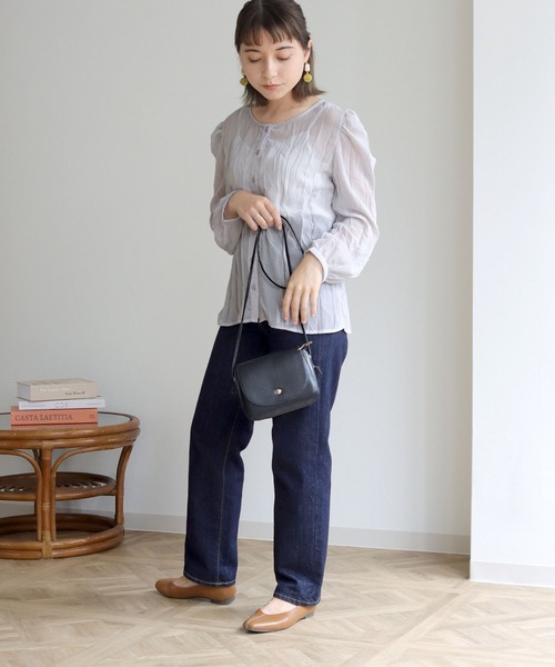 HER CLOSET（ハークローゼット）の「【HERCLOSET】2WAYシアークリンクルブラウス（シャツ/ブラウス・レディース・ホワイト/ブラック/グレー/ピンクベージュ・M）」の5枚目の写真