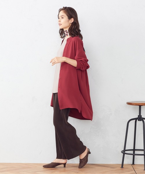 COMME CA ISM（コムサイズム）の「サイドボタンバンドカラーロングシャツ（シャツ/ブラウス・レディース・ダークブラウン/ボルドー/グレイッシュベージュ・MEDIUM/LARGE）」の15枚目の写真