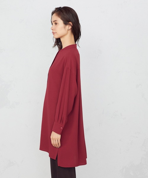 COMME CA ISM（コムサイズム）の「サイドボタンバンドカラーロングシャツ（シャツ/ブラウス・レディース・ダークブラウン/ボルドー/グレイッシュベージュ・MEDIUM/LARGE）」の11枚目の写真