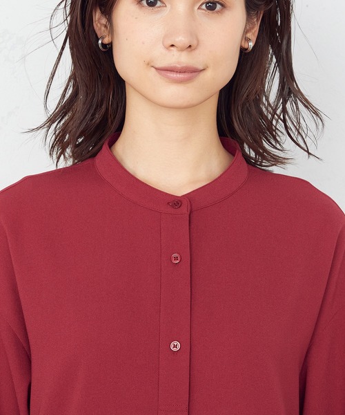 COMME CA ISM（コムサイズム）の「サイドボタンバンドカラーロングシャツ（シャツ/ブラウス・レディース・ダークブラウン/ボルドー/グレイッシュベージュ・MEDIUM/LARGE）」の14枚目の写真