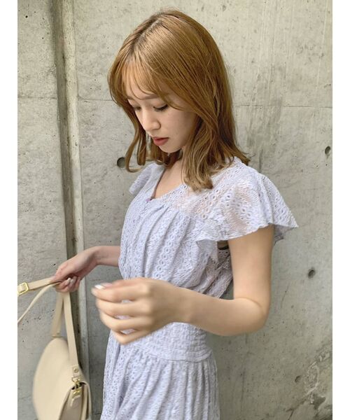 dazzlin（ダズリン）の「フリルスリーブレースワンピース（ワンピース・レディース・オフホワイト/ブラック/ブルー・FREE）」の12枚目の写真