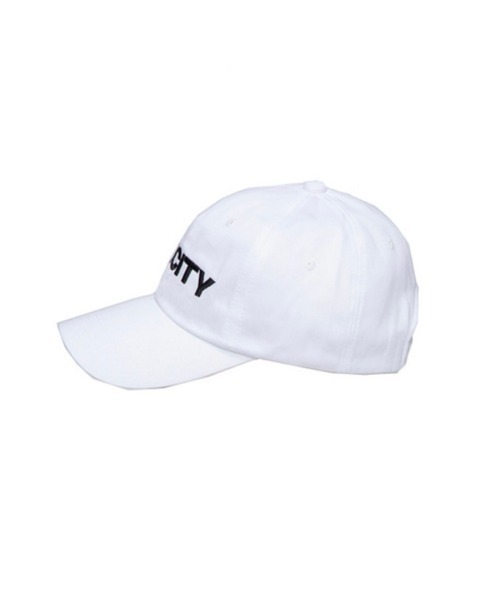 SINCITY（シンシティ）の「【SINCITY】Sincity logo cap（キャップ・メンズ・ホワイト/ネイビー・ONE SIZE）」の7枚目の写真