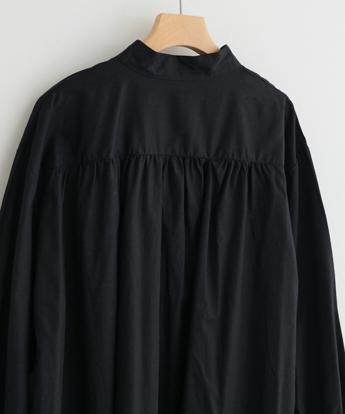 DISCOAT(ディスコート)の「【WEB限定】スタンドカラーボリュームワンピ(シャツワンピース・レディース・ホワイト/ブラック/スミクロ・FREE)」の22枚目の写真