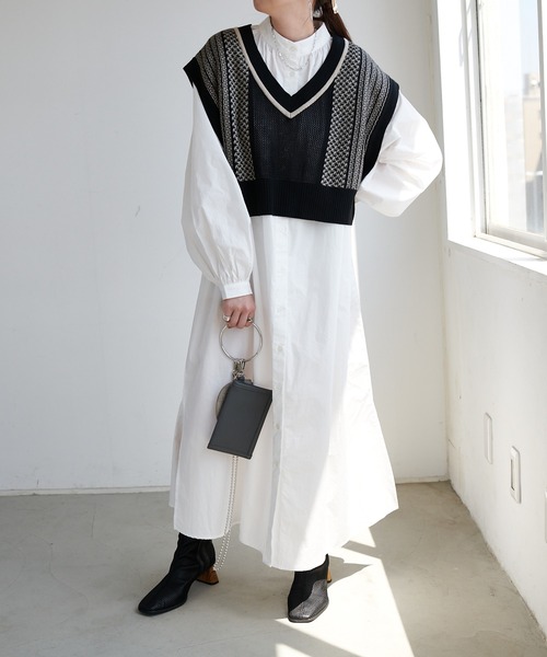 DISCOAT(ディスコート)の「【WEB限定】スタンドカラーボリュームワンピ(シャツワンピース・レディース・ホワイト/ブラック/スミクロ・FREE)」の18枚目の写真