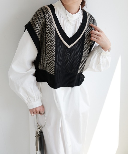 DISCOAT(ディスコート)の「【WEB限定】スタンドカラーボリュームワンピ(シャツワンピース・レディース・ホワイト/ブラック/スミクロ・FREE)」の13枚目の写真