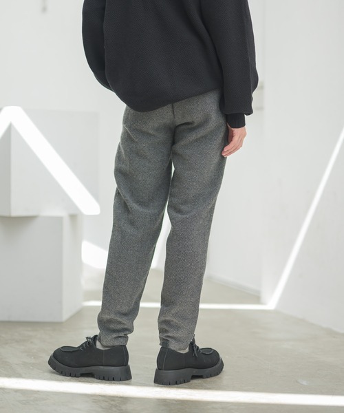 CASPER JOHN（キャスパージョン）の「ツイードテーパードパンツ（その他パンツ・メンズ・グレー/ブラウン・マルチサイズ）」の9枚目の写真