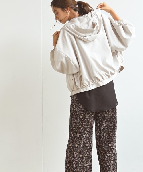 rps(アールピーエス)の「ボリュームフードブルゾン(ブルゾン・レディース・ブラック/アイボリー/ライトカーキ/グレイッシュベージュ・M)」の20枚目の写真