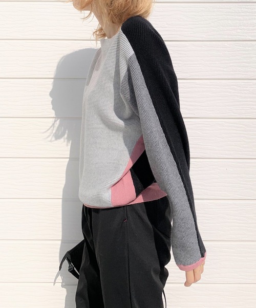 Q（キュー）の「ブロックカラー横リブドルマンニット（ニット/セーター・レディース・ブラック/ベージュ・MEDIUM）」の2枚目の写真