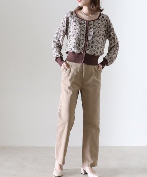 Cheek(チーク)の「タックチノパンツ(チノパンツ・レディース・ベージュ/カーキ/アイボリー・SMALL/MEDIUM)」の17枚目の写真