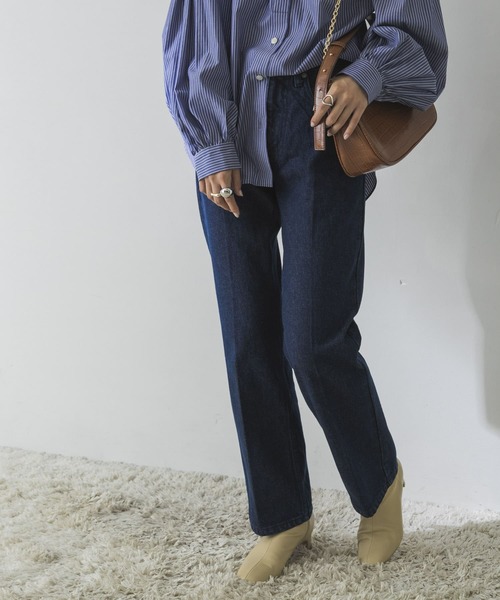 URBAN RESEARCH（アーバンリサーチ）の「セミフレアデニムパンツ（デニムパンツ・レディース・ブルー/インディゴブルー・34/38/36）」の3枚目の写真