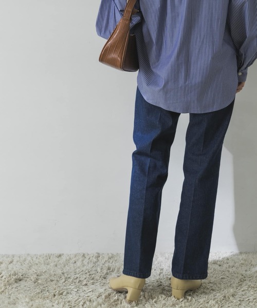 URBAN RESEARCH（アーバンリサーチ）の「セミフレアデニムパンツ（デニムパンツ・レディース・ブルー/インディゴブルー・34/38/36）」の10枚目の写真