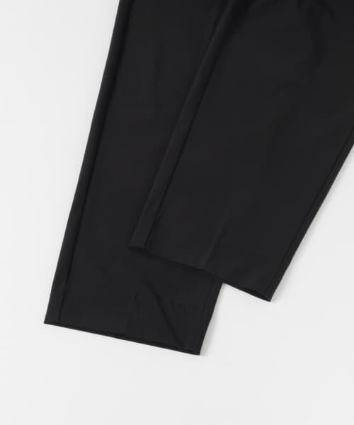 URBAN RESEARCH(アーバンリサーチ)の「workahoLC コーデュラストレッチリラックスフィットパンツ(その他パンツ・メンズ・ブラック・MEDIUM/LARGE/SMALL/X-LARGE)」の5枚目の写真