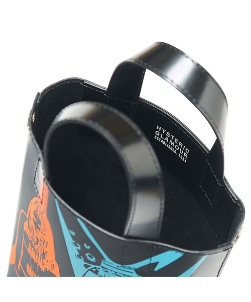 HYSTERIC GLAMOUR（ヒステリックグラマー）の「GUITAR GIRL サコッシュ（ショルダーバッグ・レディース・ブラック/オレンジ・FREE）」の6枚目の写真