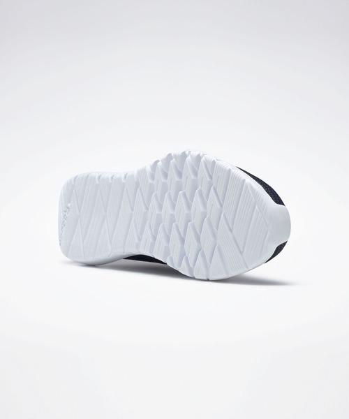 Reebok(リーボック)の「フレクサゴン エナジー TR 3 / Flexagon Energy TR 3 Shoes(スニーカー・メンズ・ネイビー/ブラック×グレー/ブラック×ホワイト/グレー系その他/ブラック・24.5cm/25.5cm/26.5cm/27.5cm/28.5cm/25.0cm/26.0cm/27.0cm/28.0cm/29.0cm/30.0cm/29.5cm/31cm)」の8枚目の写真
