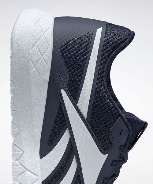 Reebok(リーボック)の「フレクサゴン エナジー TR 3 / Flexagon Energy TR 3 Shoes(スニーカー・メンズ・ネイビー/ブラック×グレー/ブラック×ホワイト/グレー系その他/ブラック・24.5cm/25.5cm/26.5cm/27.5cm/28.5cm/25.0cm/26.0cm/27.0cm/28.0cm/29.0cm/30.0cm/29.5cm/31cm)」の7枚目の写真