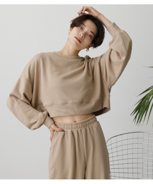 AZUL by moussy（アズールバイマウジー）の「T/H SHORT SWEAT TOPS/ T/Hショートスウェットトップス（スウェット・レディース・ブラック/杢グレー/ライトベージュ・FREE）」の3枚目の写真