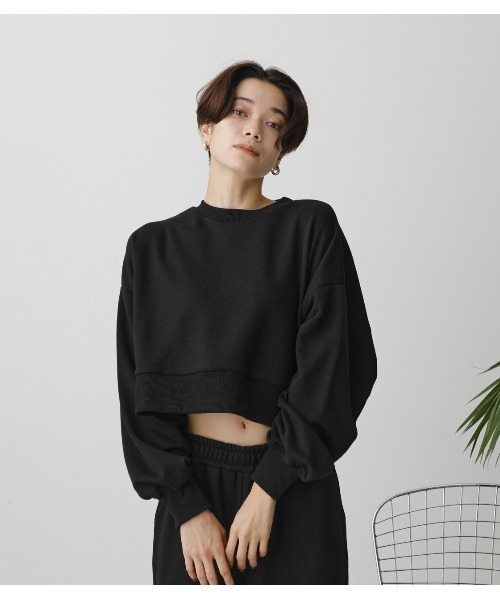 AZUL by moussy（アズールバイマウジー）の「T/H SHORT SWEAT TOPS/ T/Hショートスウェットトップス（スウェット・レディース・ブラック/杢グレー/ライトベージュ・FREE）」の2枚目の写真