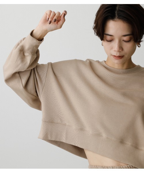 AZUL by moussy（アズールバイマウジー）の「T/H SHORT SWEAT TOPS/ T/Hショートスウェットトップス（スウェット・レディース・ブラック/杢グレー/ライトベージュ・FREE）」の15枚目の写真