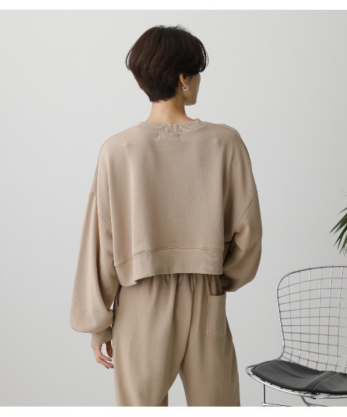 AZUL by moussy（アズールバイマウジー）の「T/H SHORT SWEAT TOPS/ T/Hショートスウェットトップス（スウェット・レディース・ブラック/杢グレー/ライトベージュ・FREE）」の19枚目の写真