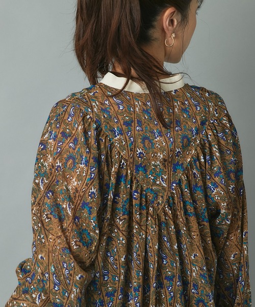 RIVE DROITE(リヴドロワ)の「シックなフラワー柄が魅力の主役ワンピ クレリックシャツワンピース(シャツワンピース・レディース・ブラウン/ブラック・FREE)」の9枚目の写真