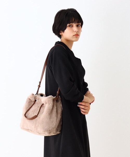 DRESKIP（ドレスキップ）の「◆ポーチ付きハトメくちしぼり2WAYトート（トートバッグ・レディース・チャコールグレー/ベージュ/ブラウン系1・00）」の6枚目の写真