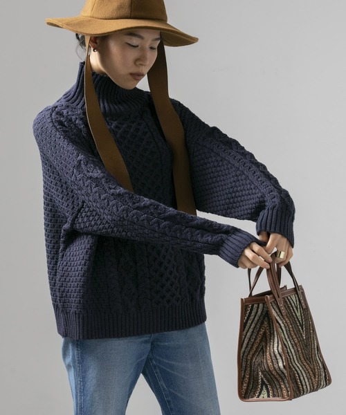Oldderby Knitwear（オールダービーニットウェア）の「【別注】OLDDERBY KNITWEAR×URBAN RESEARCH　ケーブルニット（ニット/セーター・レディース・ネイビー/アイボリー・-）」の5枚目の写真
