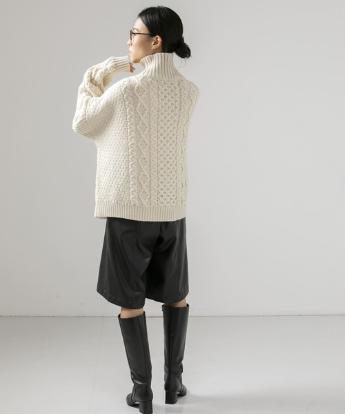 Oldderby Knitwear（オールダービーニットウェア）の「【別注】OLDDERBY KNITWEAR×URBAN RESEARCH　ケーブルニット（ニット/セーター・レディース・ネイビー/アイボリー・-）」の13枚目の写真