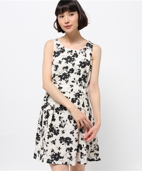 one after another NICE CLAUP(ワンアフターアナザーナイスクラップ)の「【ナイスクラップ】花柄リボンワンピース(ワンピース・レディース・オフホワイト/ピンク系その他/ブラック・FREE)」の1枚目の写真