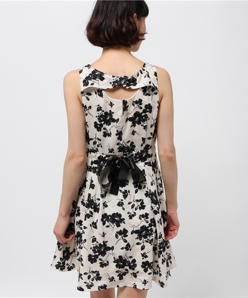 one after another NICE CLAUP(ワンアフターアナザーナイスクラップ)の「【ナイスクラップ】花柄リボンワンピース(ワンピース・レディース・オフホワイト/ピンク系その他/ブラック・FREE)」の8枚目の写真