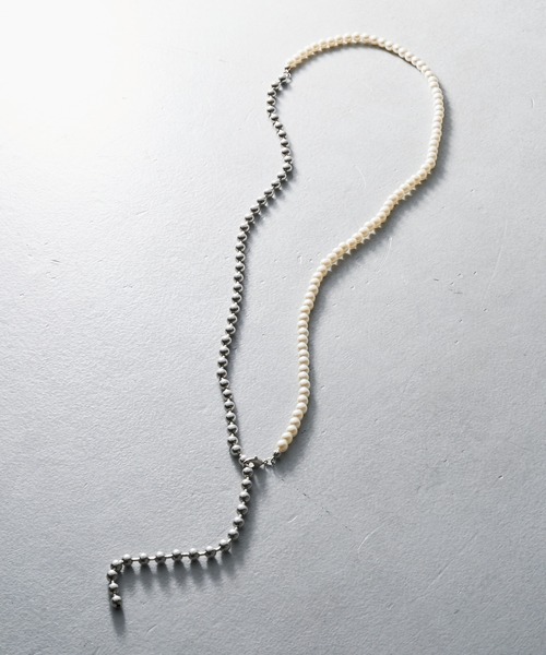 Chico（チコ）の「【SALON by Chico限定】パール×ボールロングネックレス（ネックレス・レディース・シルバー/ゴールド・FREE）」の5枚目の写真