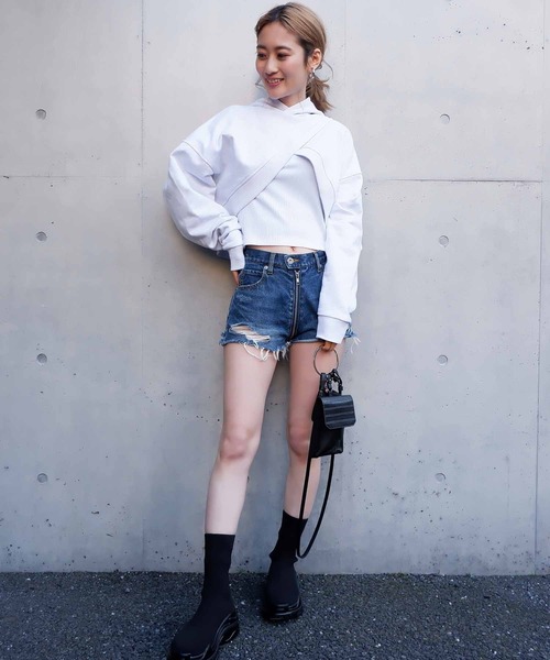 SPIRALGIRL（スパイラルガール）の「カシュクールヘムレイヤードスウェットトップス（パーカー・レディース・ベージュ/ネイビー/グレー・FREE）」の12枚目の写真