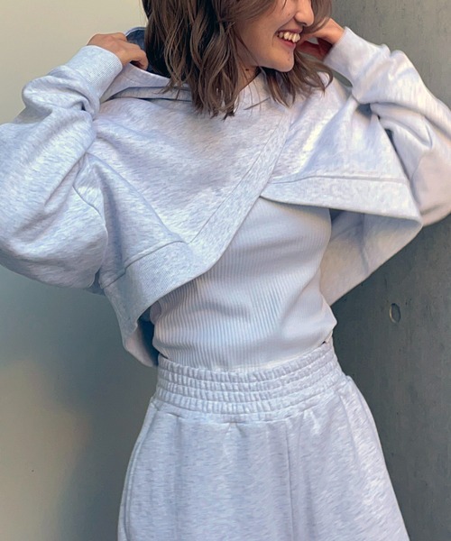 SPIRALGIRL（スパイラルガール）の「カシュクールヘムレイヤードスウェットトップス（パーカー・レディース・ベージュ/ネイビー/グレー・FREE）」の18枚目の写真